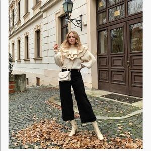 HM high waisted wide leg cropped ankle jeans